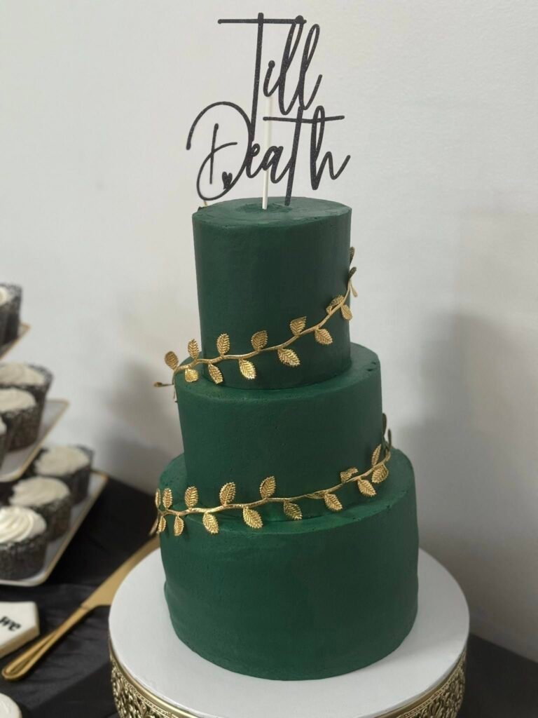 Cake by Mae’s Makin’s