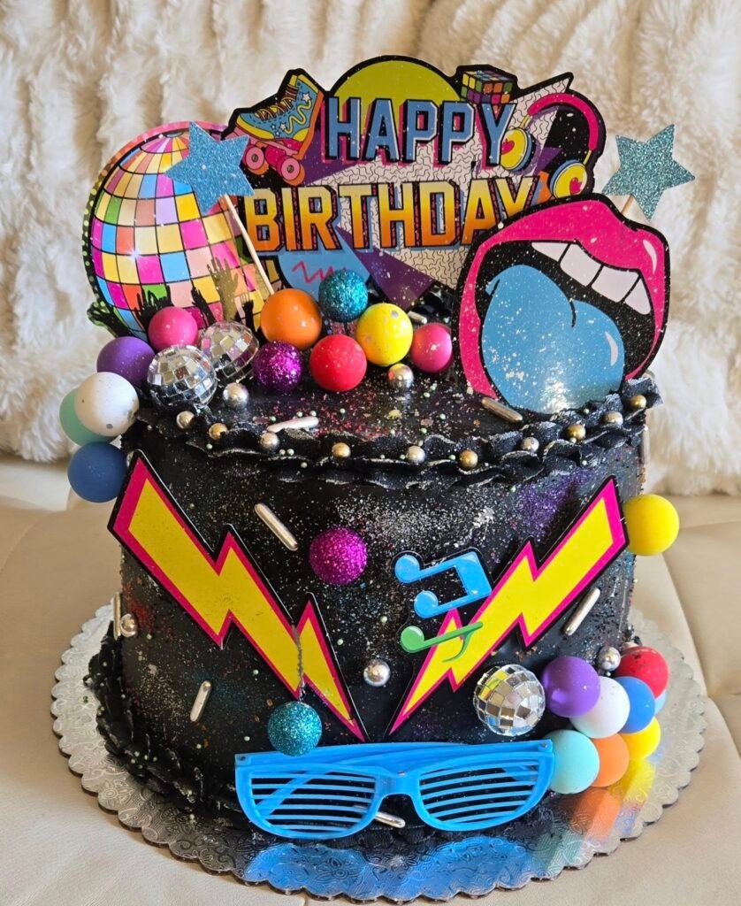 Cake by Sabrosuras Bakery