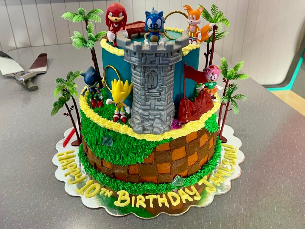 Cake by Sunshine Sweets Co.