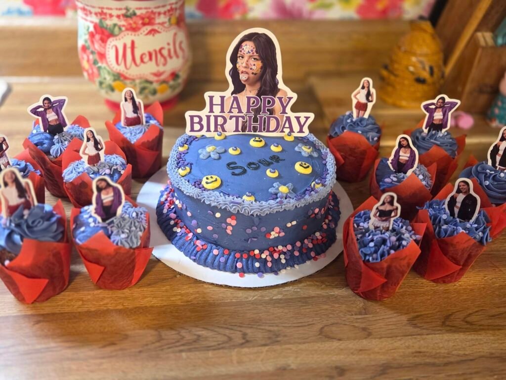Cake by 2Mended Hearts