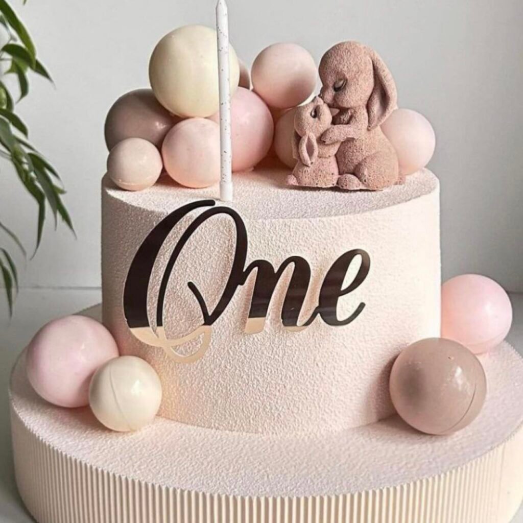 Cake by Anna's Cakes and Pastries