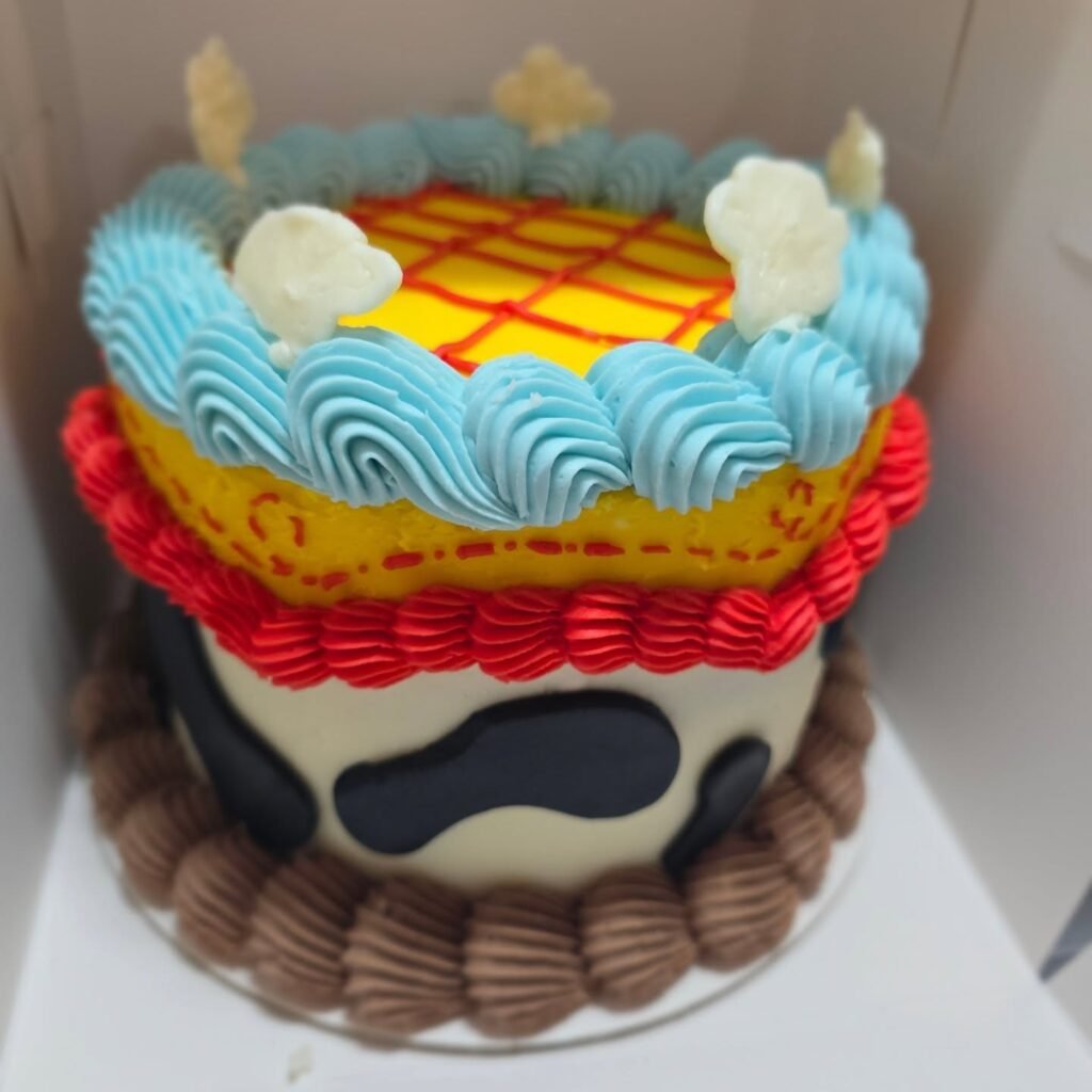 Cake by Atlantis Bakes