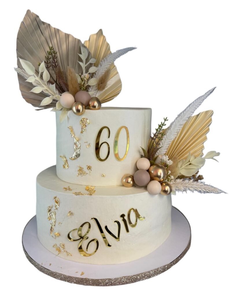 Cake by Bella’s Pasteleria y Dulceria