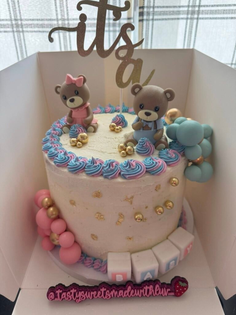 Cake by TastySweetsmadewithluv