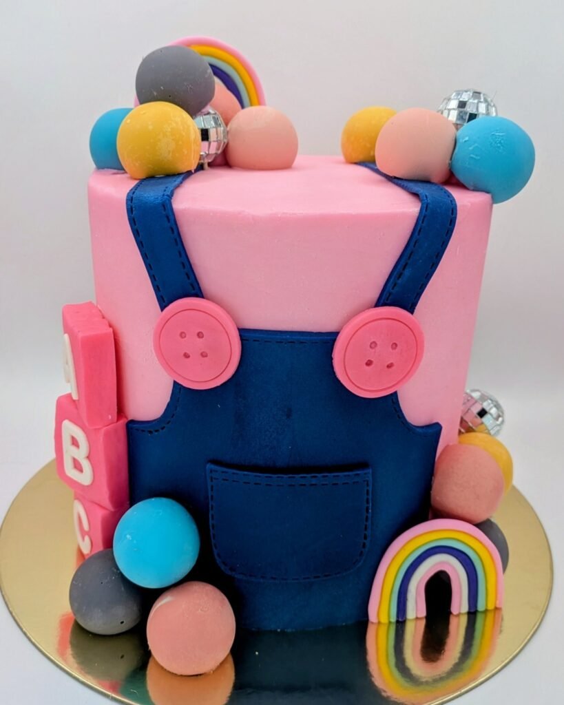 Cake by The Sweet Penguin