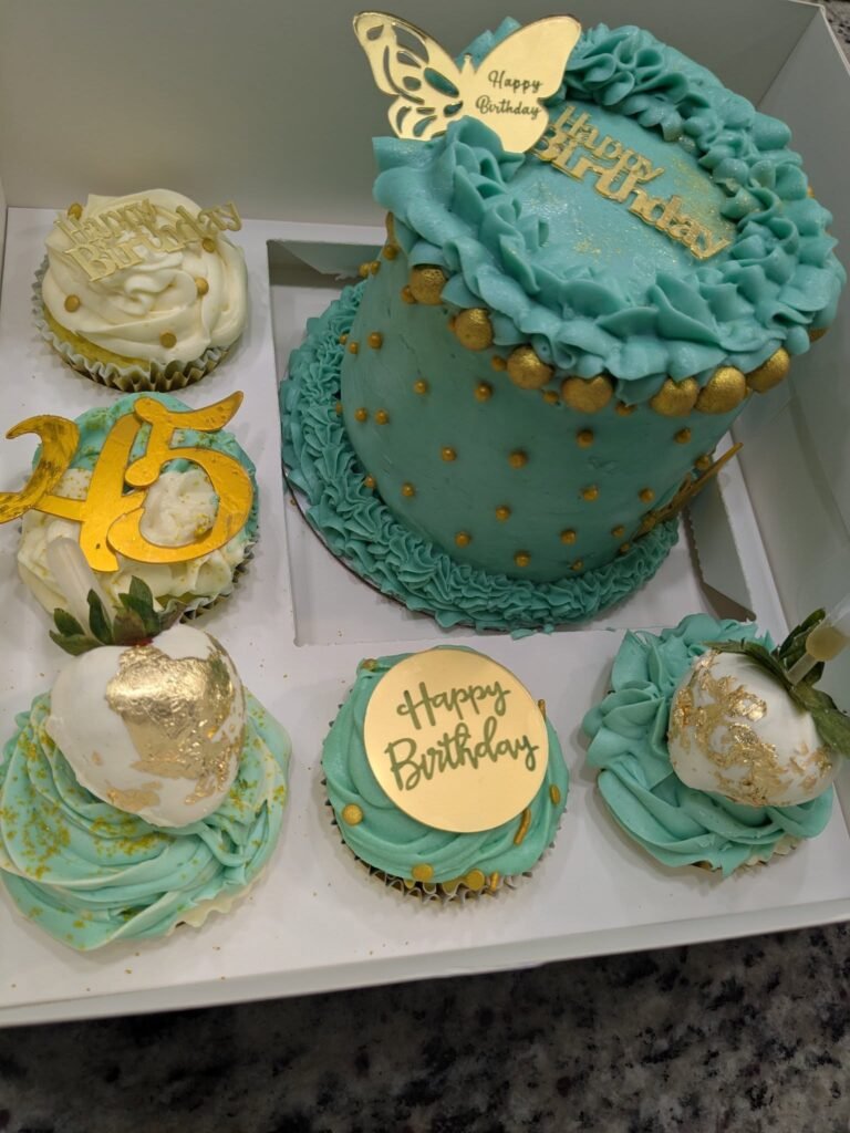 Cake from Dasweetes Creation by Shelby