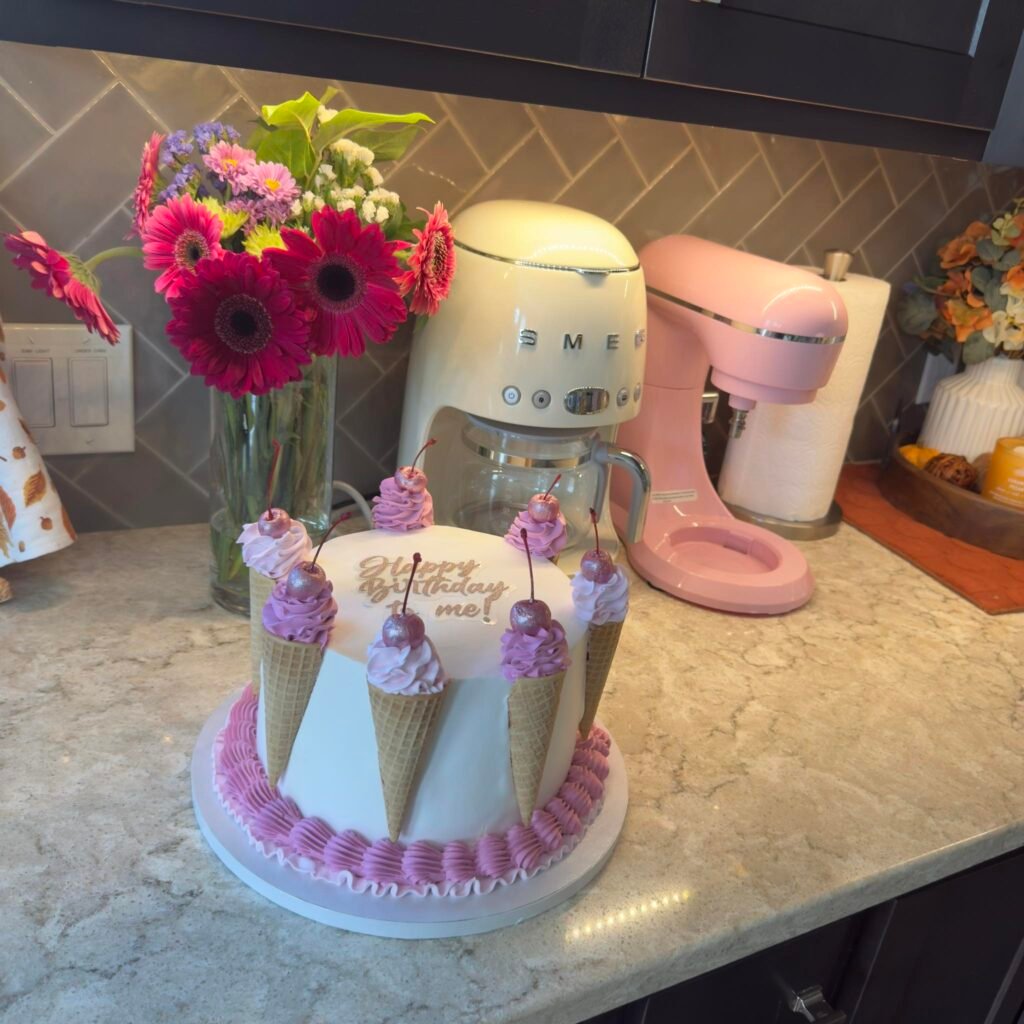 Cake by Cotidianeses a Color