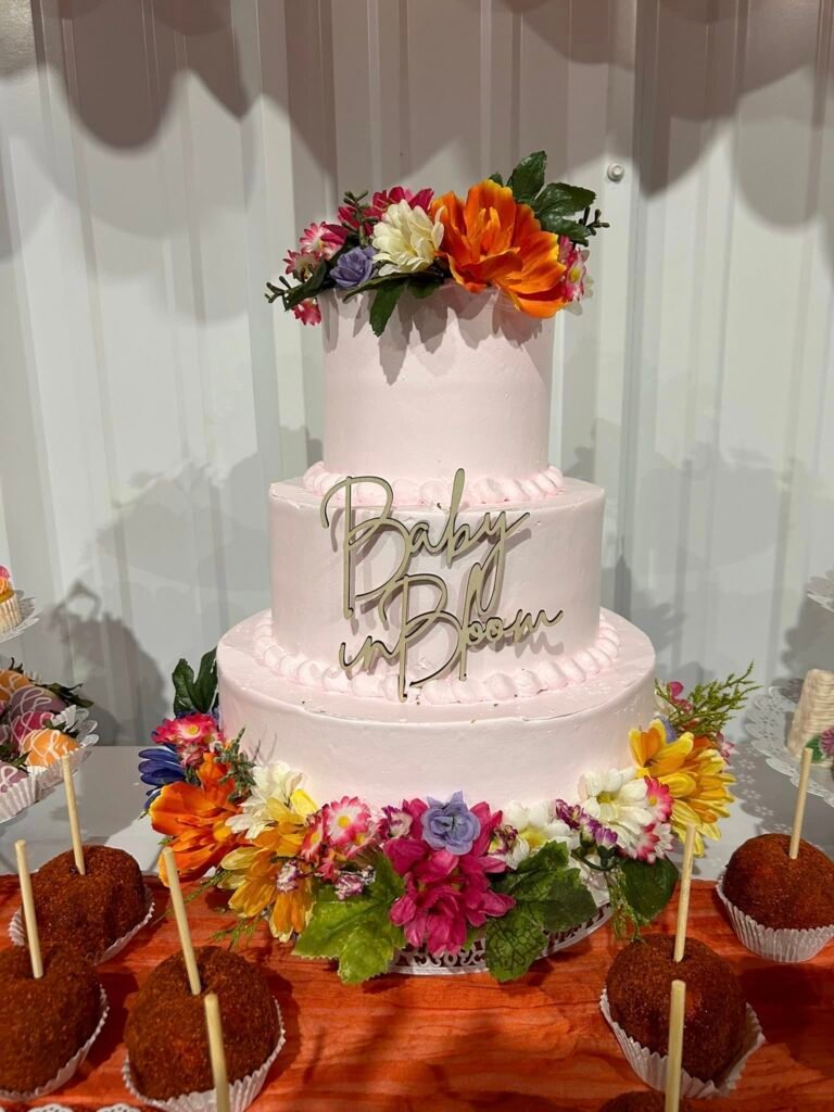 Cake by Cravethe Berry