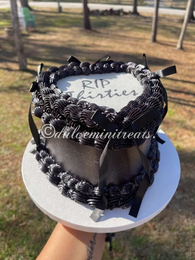 Cake by Dulce Mini Treats