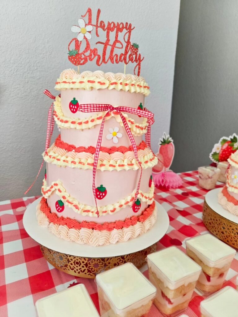Cake by Merengones