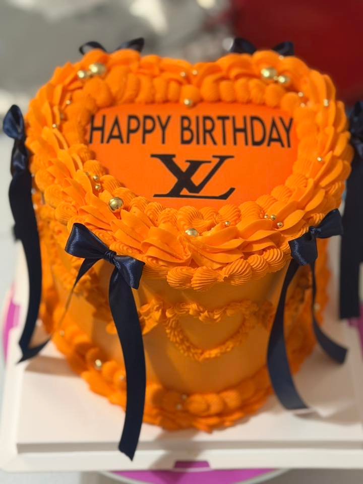 Cake by Daniela Cakes