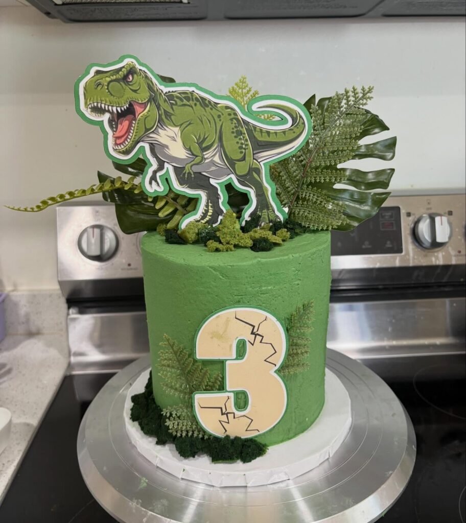 Cake by Noonie’s Treats