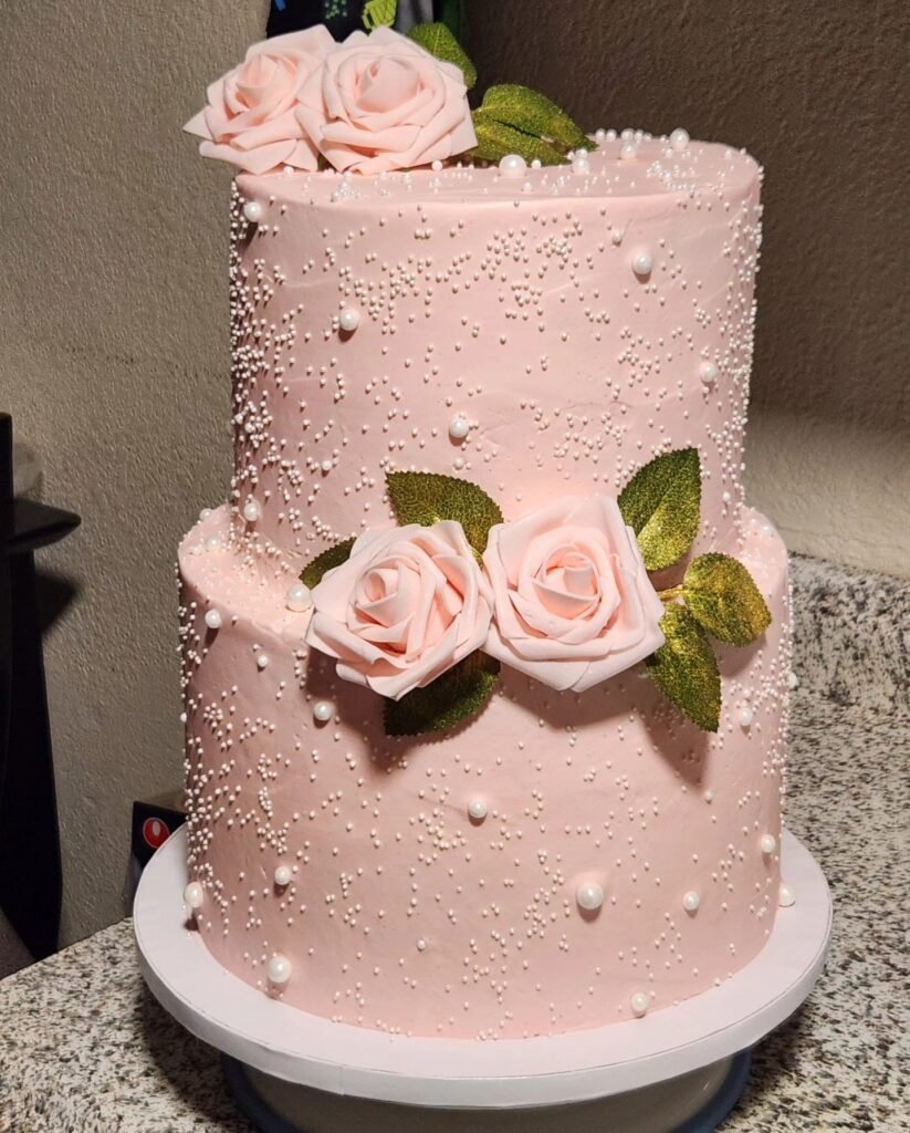 Cake by Papitas Bakes