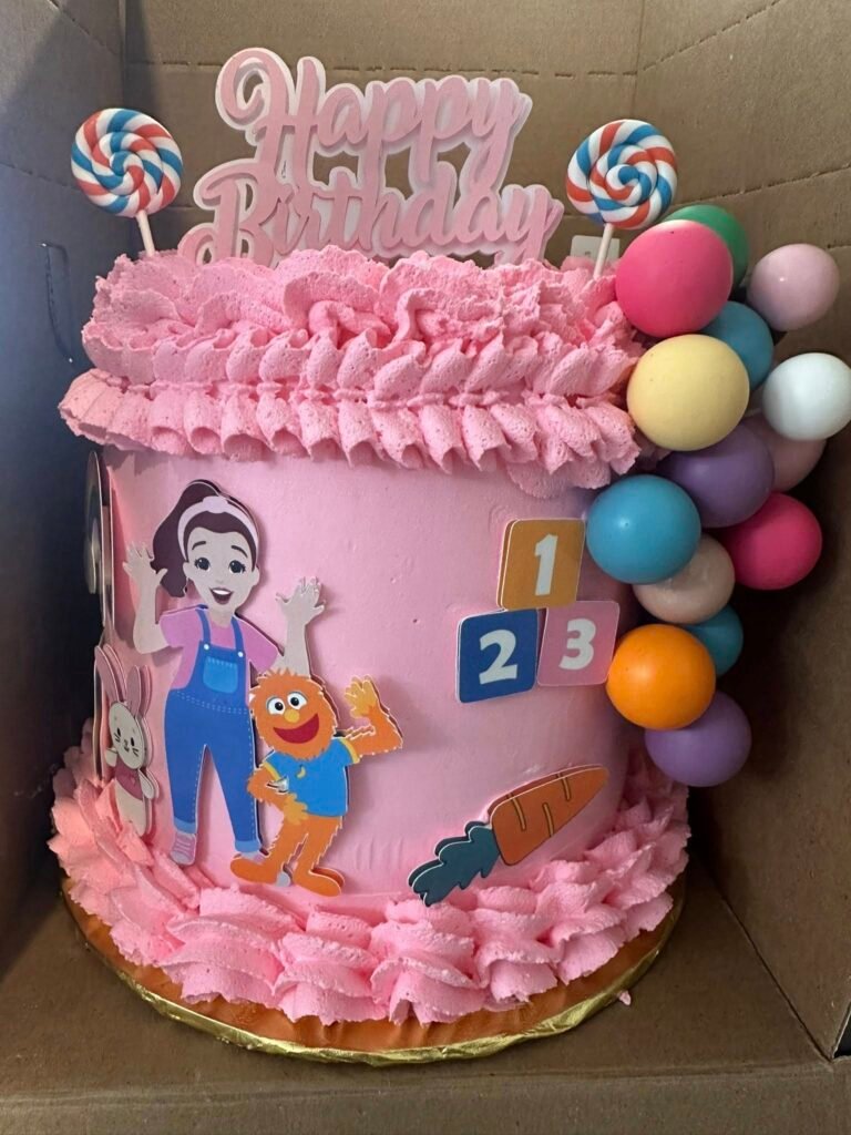 Cake by ZoraidasCakesXMore