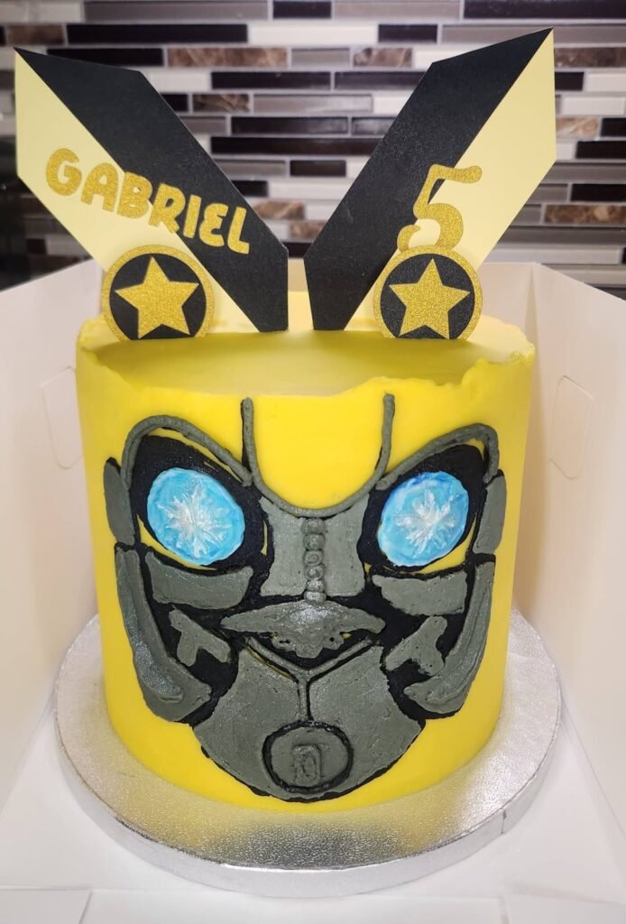 Bumblebee Cake by CS Incredible Bakes