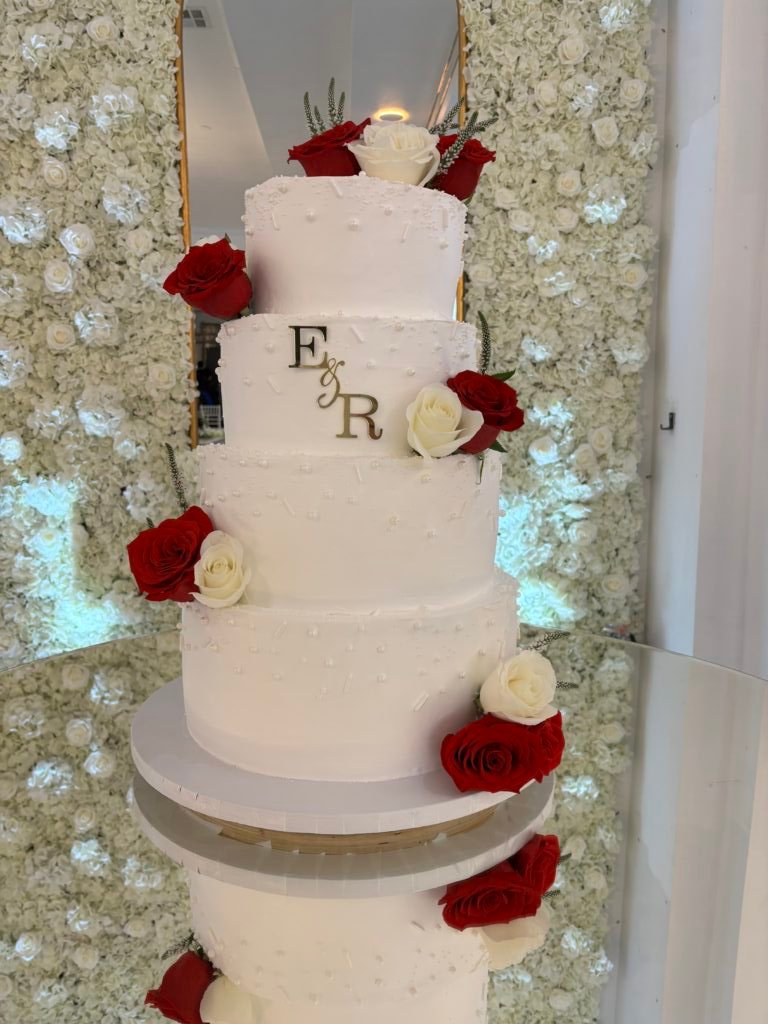 Cake by Dreamer's Cakes