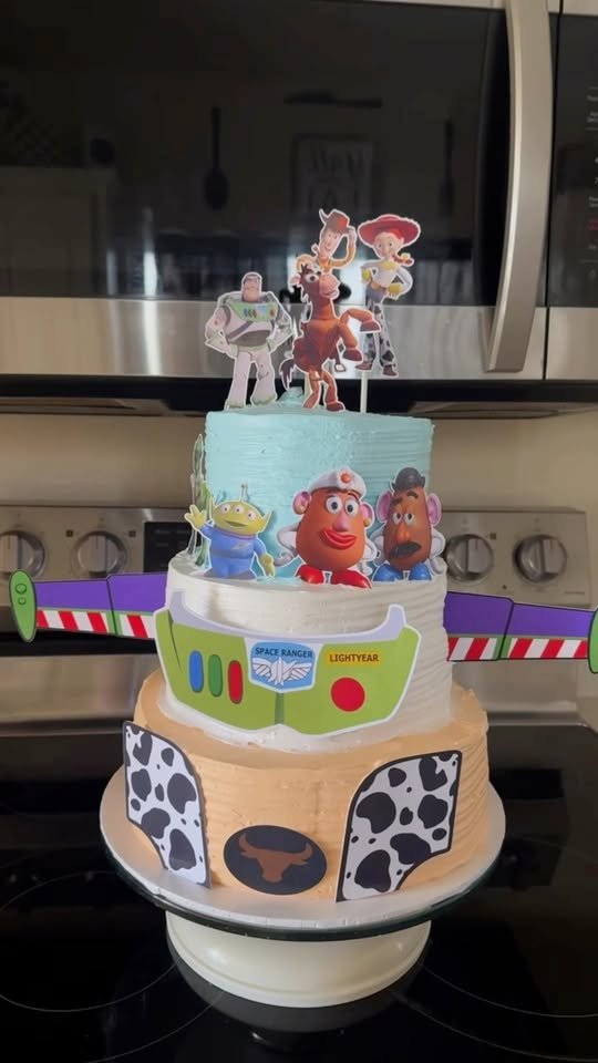 Cake by Homemade Sugar Rush