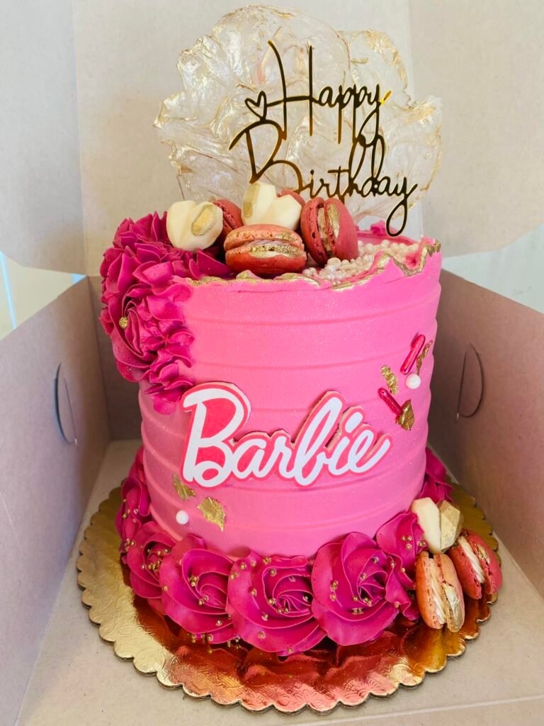 Cake by Mias Cakes