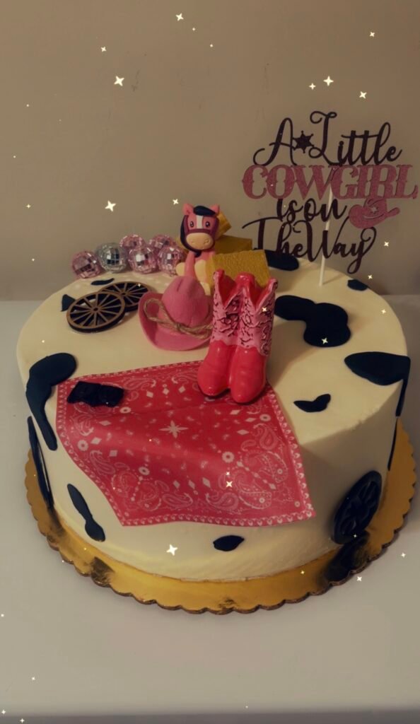 Cake by Tameka irby of CupCake Addicts
