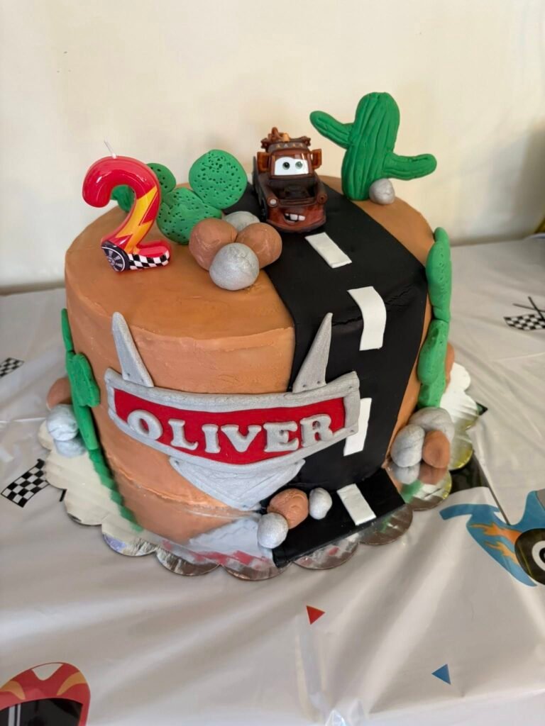 Cake by Tiny Oven Bakery