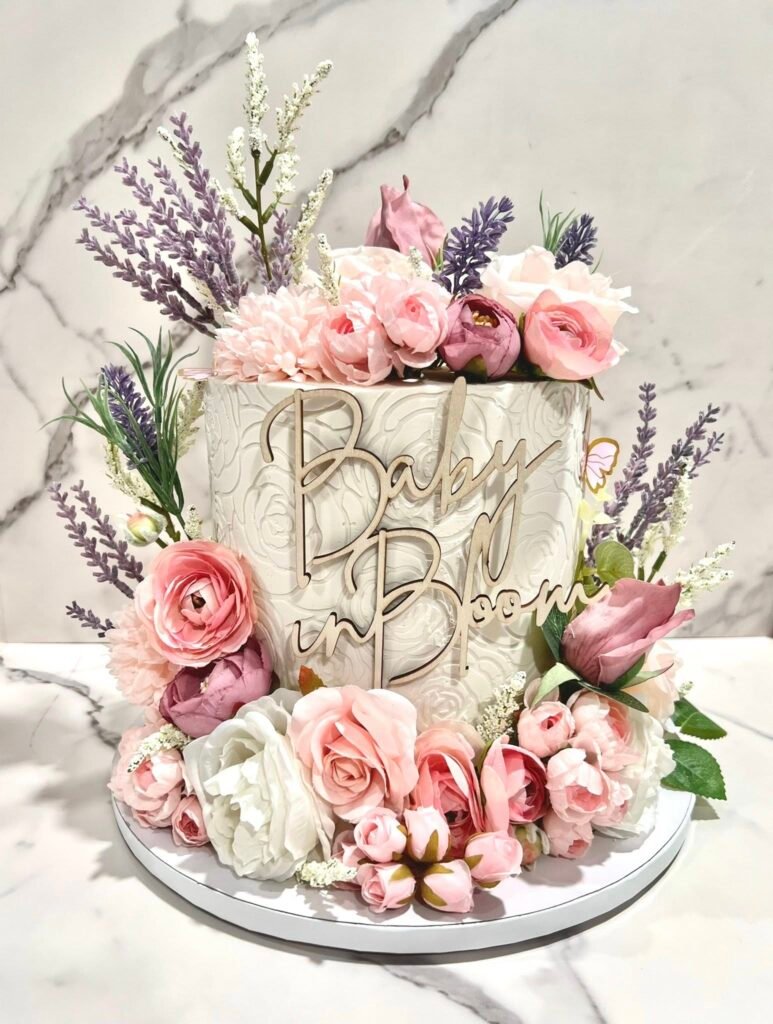 Cake from Divine Cakes by Alicia