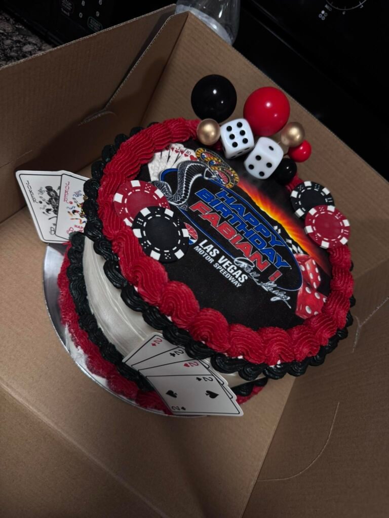 Cake by Deelicious Treats