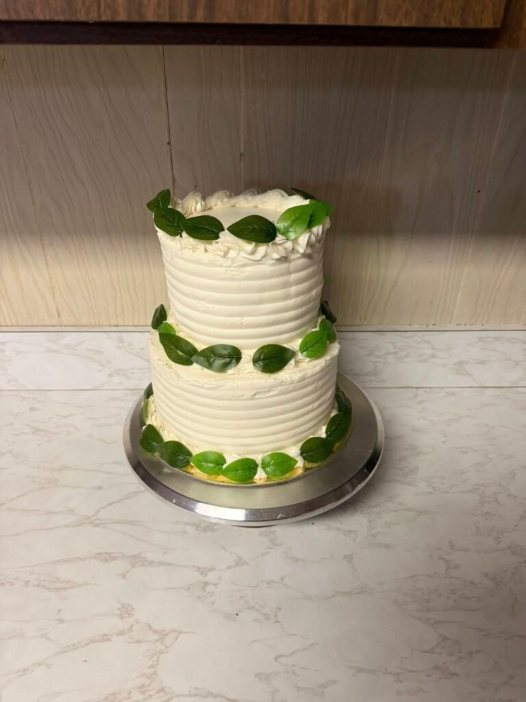 Cake by Leyva's Baking