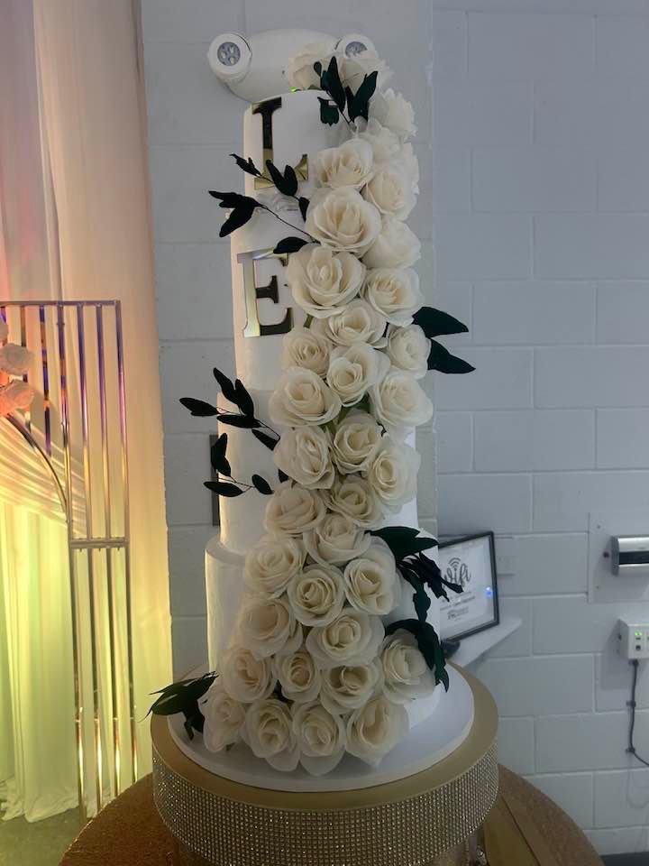 Cake by Lupe’s Cakes