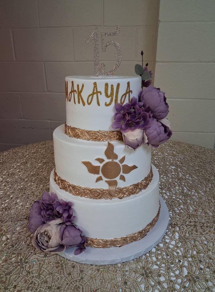 Cake by Queen Cakes