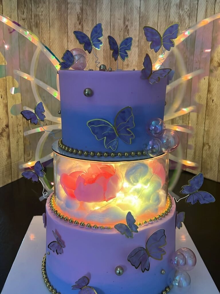Cake by Bakery's Clarissa