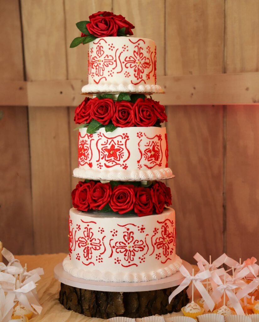 Cake by Claris Pasteles