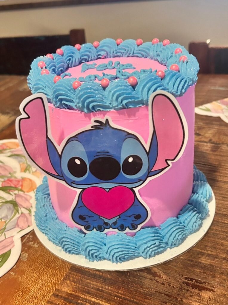 Cake by Deisy’s Delicious Desserts