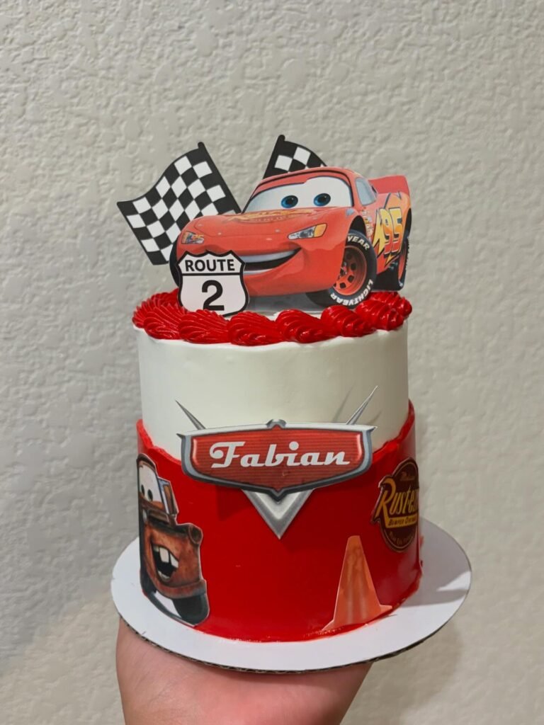 Cake by Itty Bitty Cakes