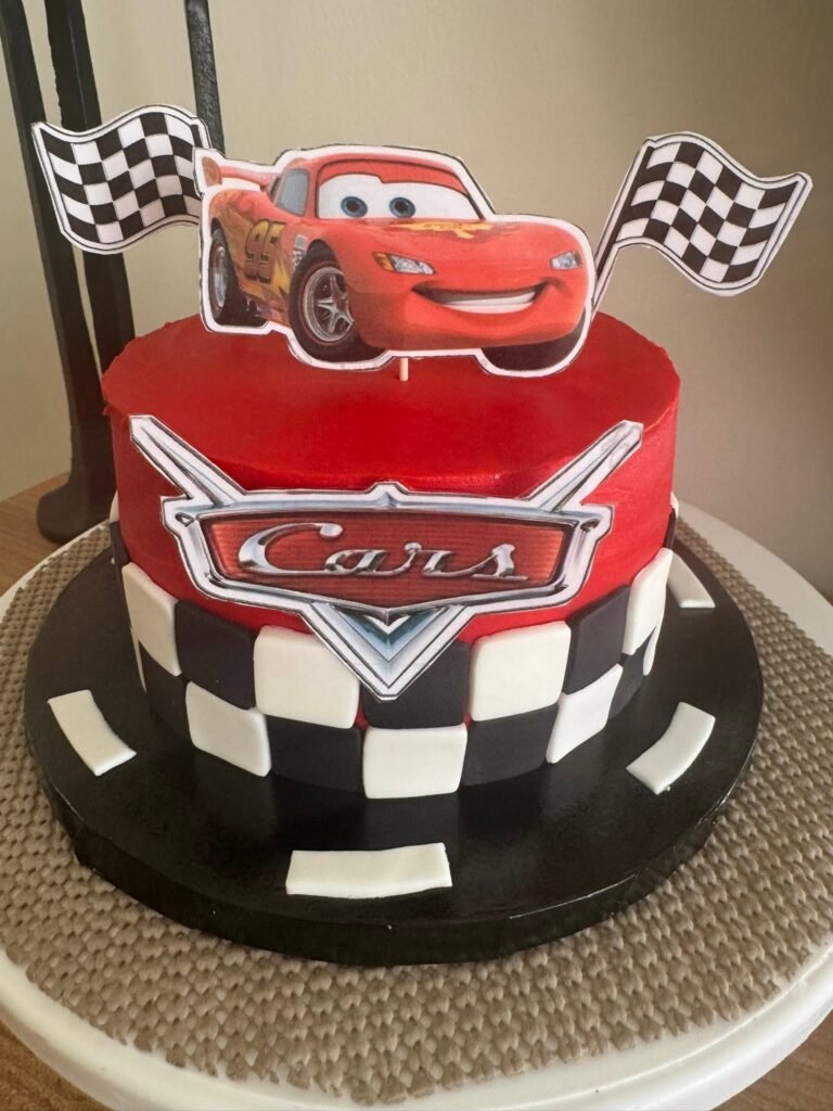 Cake by Mattivas Sweet