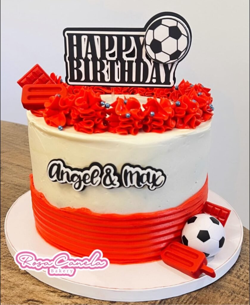 Cake by Rosa Canela Bakery