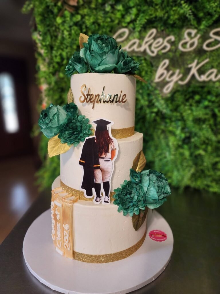Cake by Rosita's Cakes & Desserts