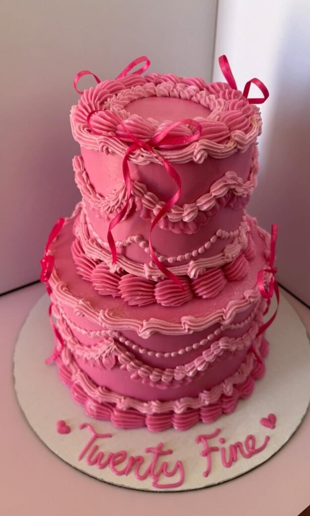 Cake by SelisCreationz