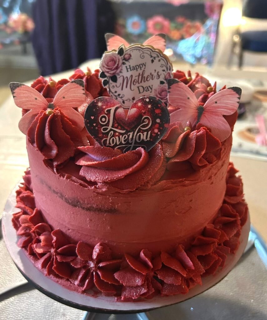 Cake by The Pretend Baker