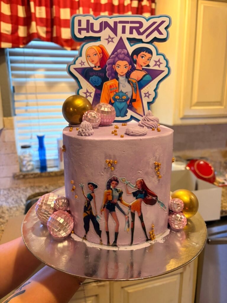 Cake by Vi Vi’s Sweet & Bakes