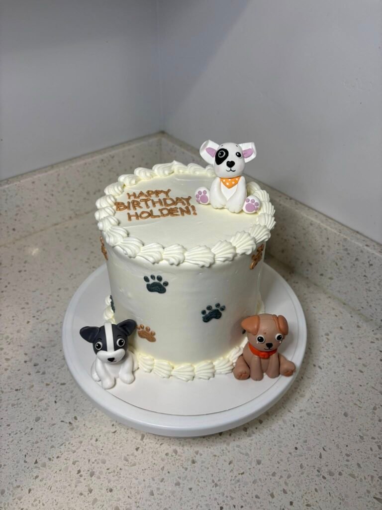 Cake by brynnlybakes