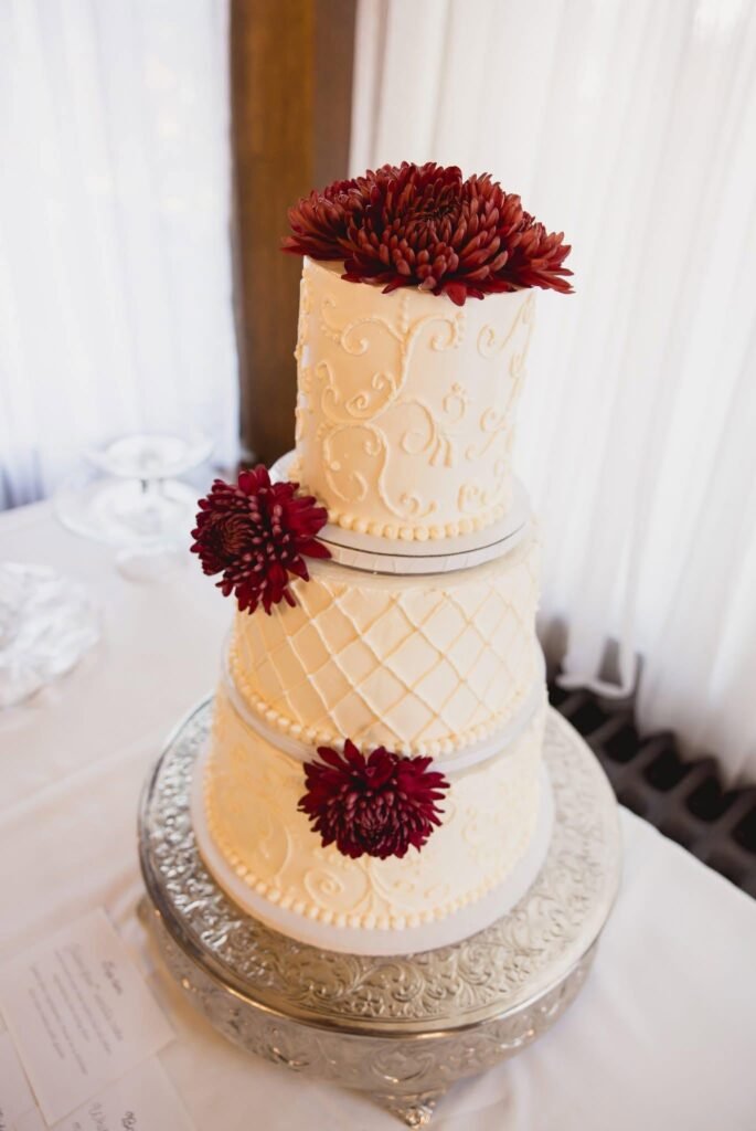 Wedding Cake by D-Lightful Treats