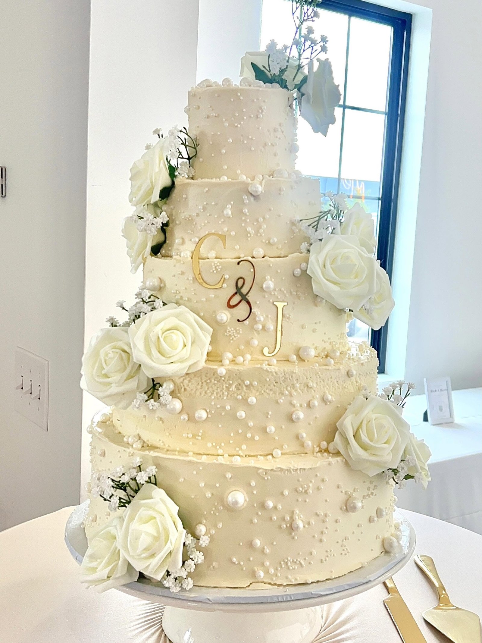 Cake by Berry Bliss Sweets