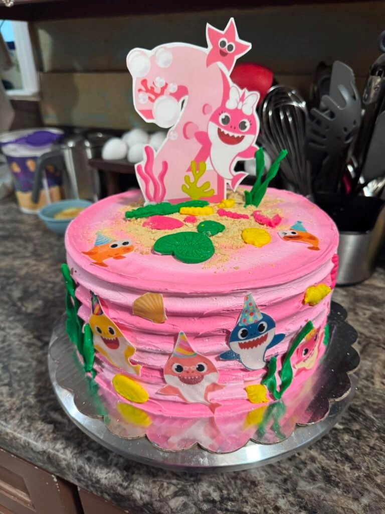 Cake by Cakes and Desserts ARELI