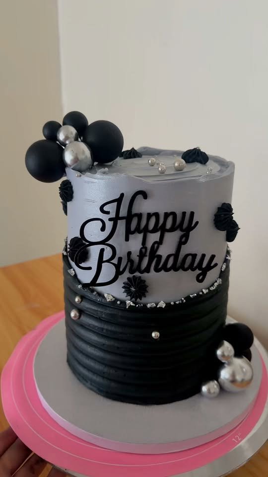 Cake by M Sweet Moments