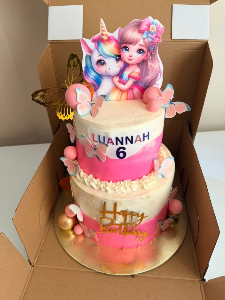 Cake by Nikkies Devine Desserts