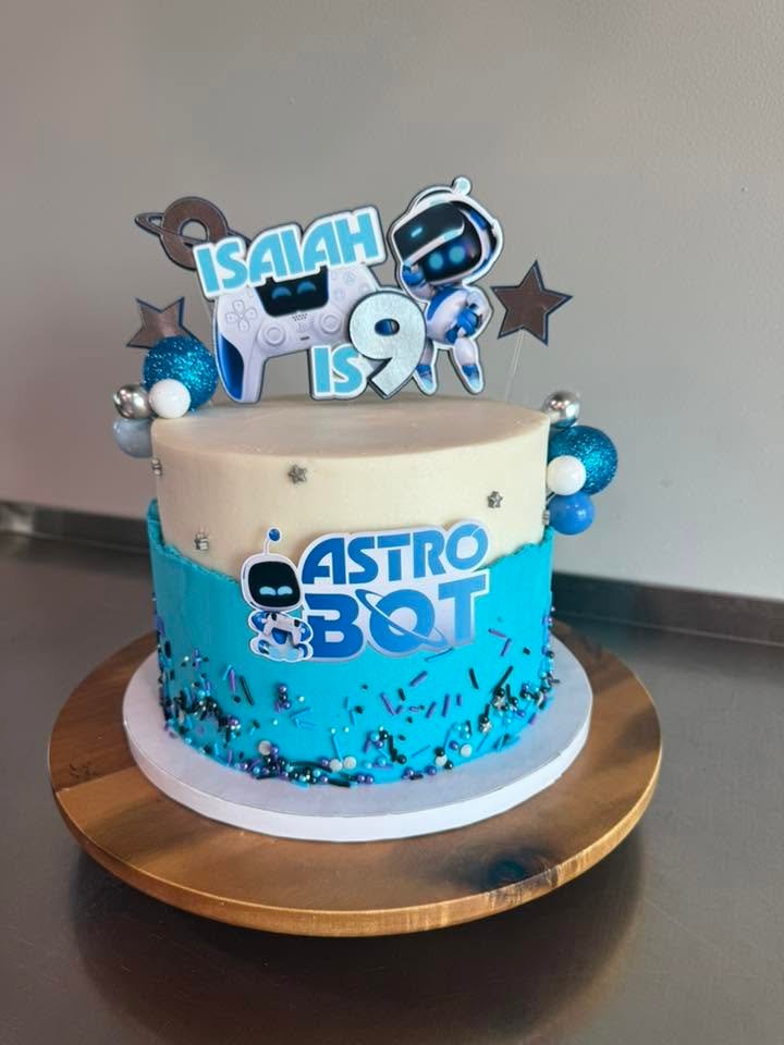 Cake by Shuggie Doll’s Sweets