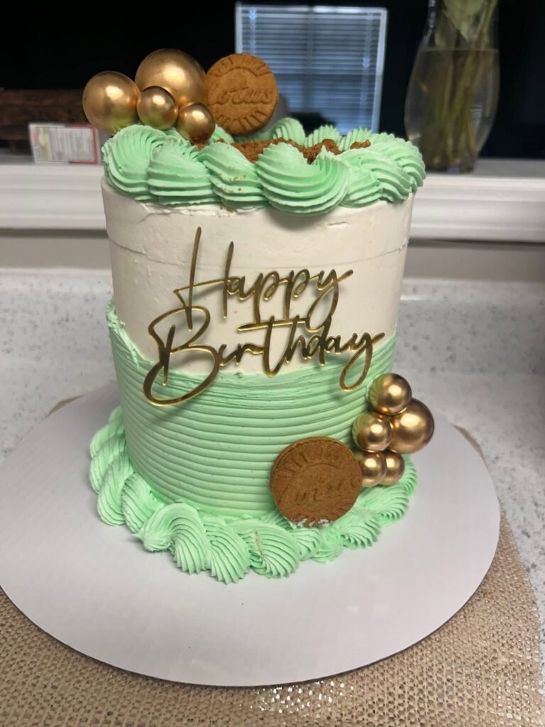 Cake by Yentl's Sweet Shop