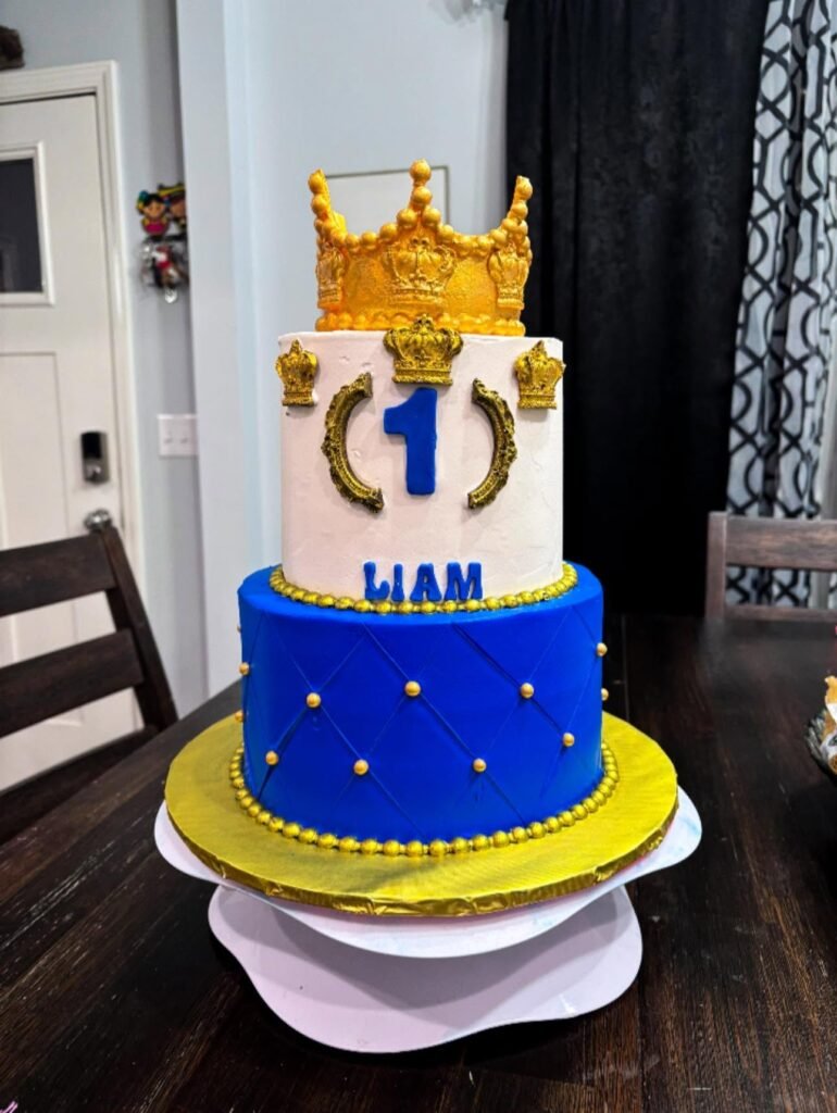 Cake by Dulce Bocado