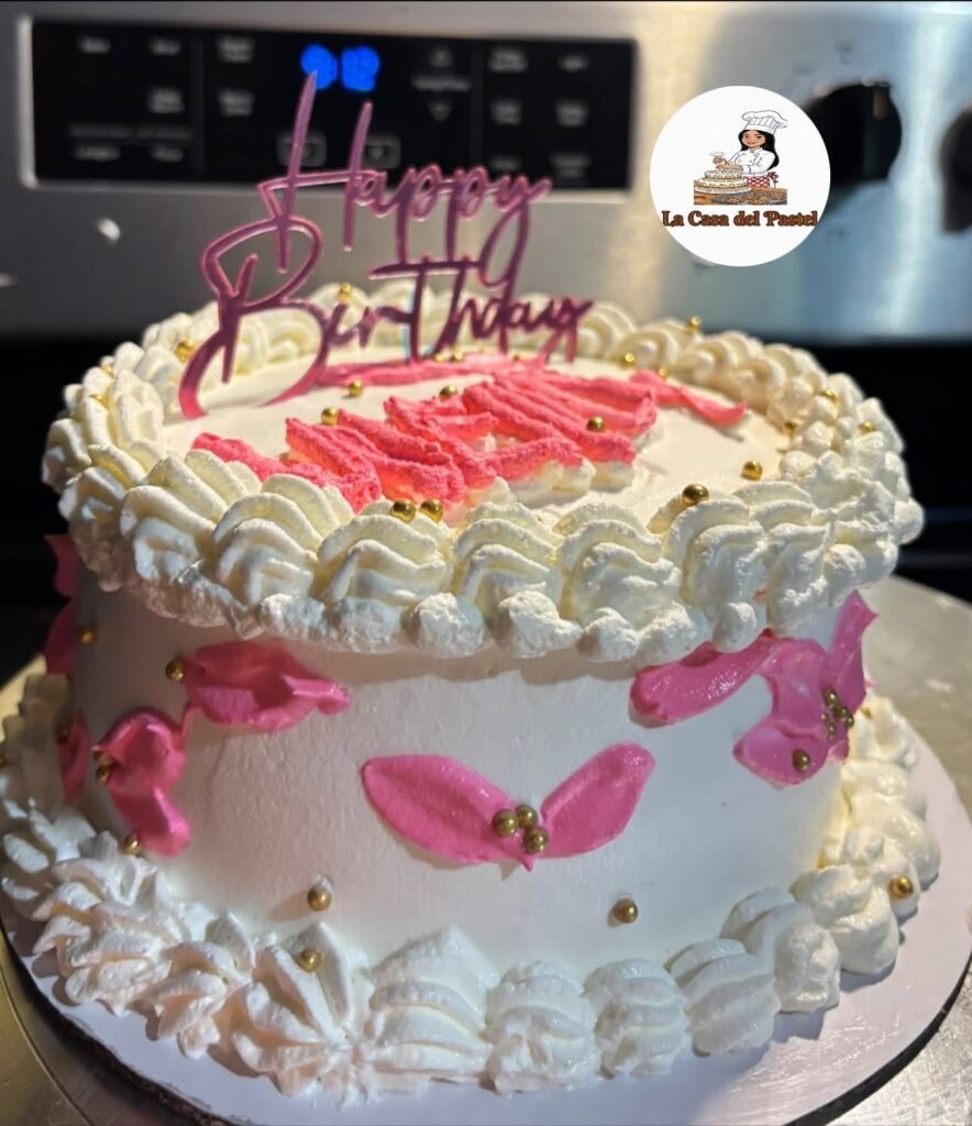 Cake by La Casa del Pastel