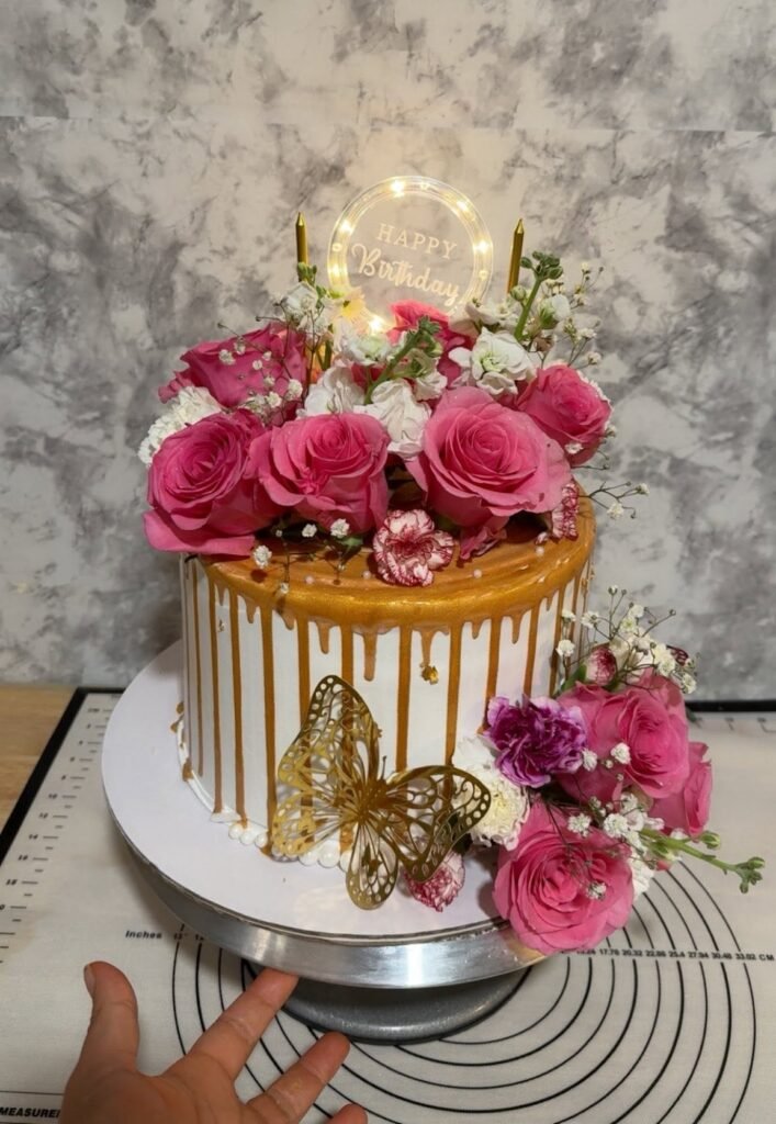 Cake by La Fresita Pastelera